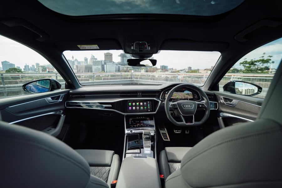 Торпедо Audi S6 Sedan TFSI (C8) 2020 года  (AU) (фото 3 из 35)